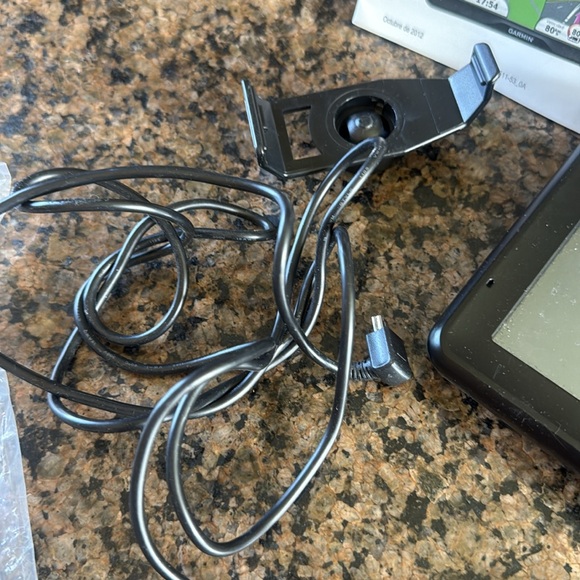 Garmin Black GPS Navigation System for Car Audio Video - Picture 3 of 9